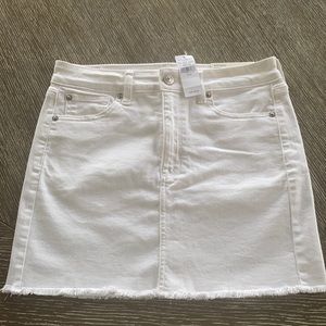 Brand New With Tags AE White Jean Skirt Size 8